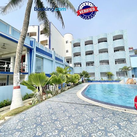 Hotel V-I Near Sea , Puri Private-Park -Gym-Spa Fully-Airconditioned-Hotel Lift-And-Parking-Facilities Breakfast-Included Εξωτερικό φωτογραφία