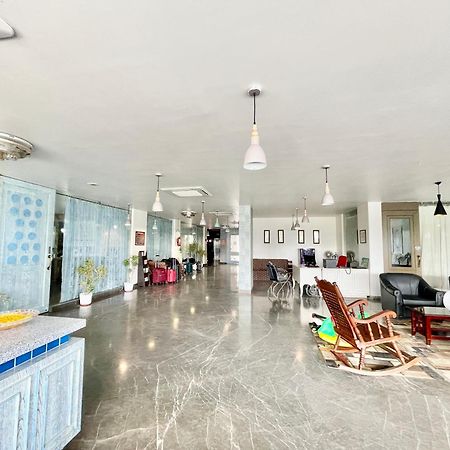 Hotel V-I Near Sea , Puri Private-Park -Gym-Spa Fully-Airconditioned-Hotel Lift-And-Parking-Facilities Breakfast-Included Εξωτερικό φωτογραφία