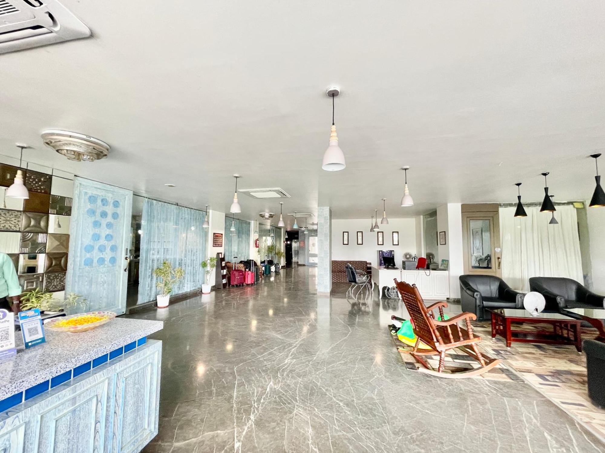 Hotel V-I Near Sea , Puri Private-Park -Gym-Spa Fully-Airconditioned-Hotel Lift-And-Parking-Facilities Breakfast-Included Εξωτερικό φωτογραφία