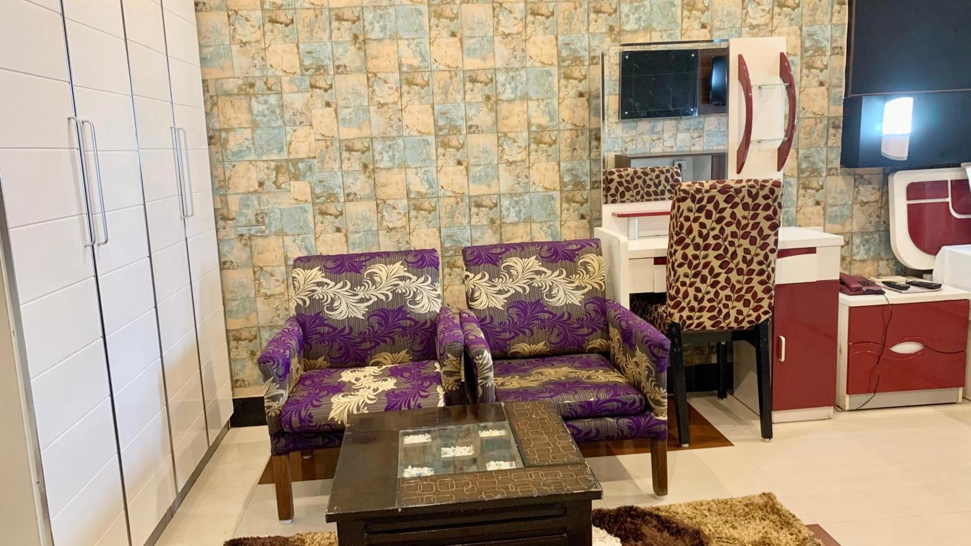 Hotel V-I Near Sea , Puri Private-Park -Gym-Spa Fully-Airconditioned-Hotel Lift-And-Parking-Facilities Breakfast-Included Εξωτερικό φωτογραφία